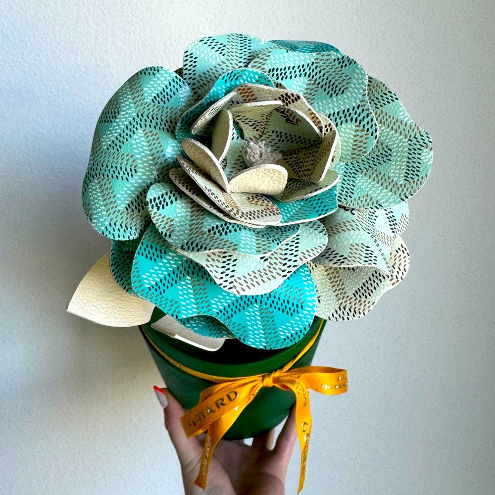 GOYARD RARE Mon Amie La Rose Fleur Goyard Canvas and Leather Flower
